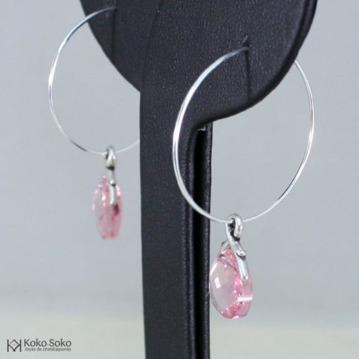 Aro de plata con cristal rosa claro de perfil