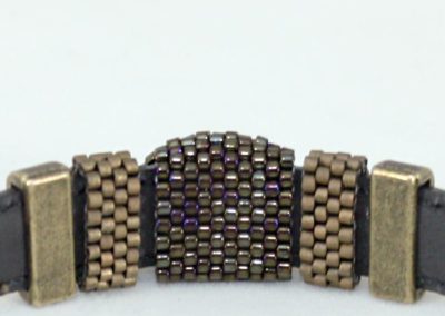 pulsera nara cuero marron con ojo de tigre detalle