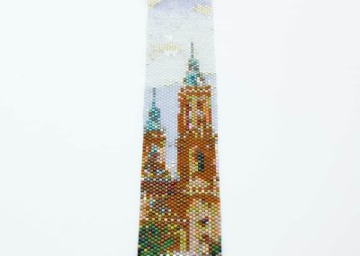 Pulsera basilica del pilar estirada de frente